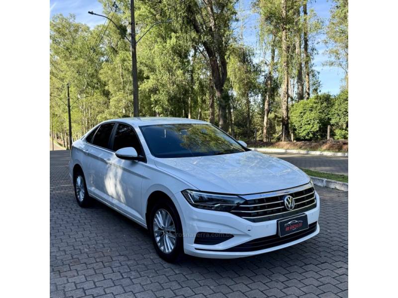 VOLKSWAGEN - JETTA - 2019/2019 - Branca - Sob Consulta