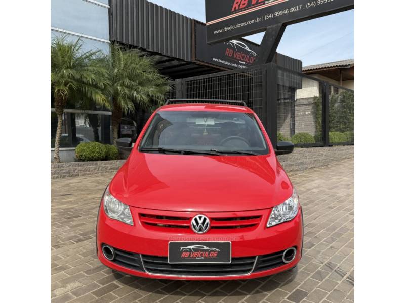 VOLKSWAGEN - SAVEIRO - 2012/2013 - Vermelha - Sob Consulta