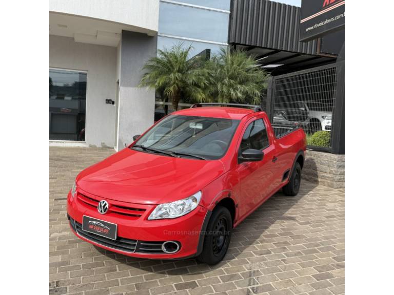 VOLKSWAGEN - SAVEIRO - 2012/2013 - Vermelha - Sob Consulta