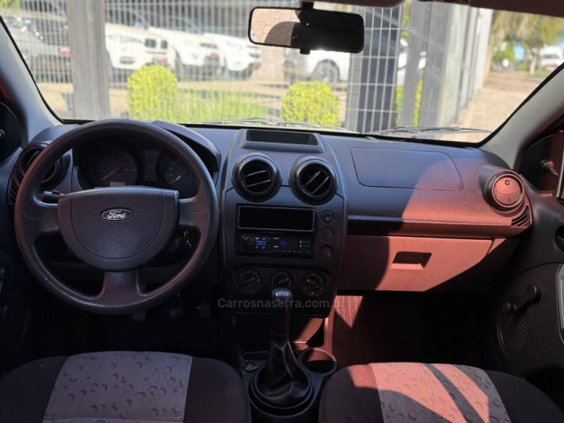 FORD - FIESTA - 2009/2009 - Prata - Sob Consulta