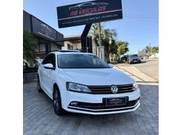 VOLKSWAGEN - JETTA - 2015/2015 - Branca - Sob Consulta