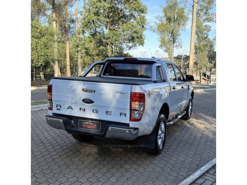 FORD - RANGER - 2015/2016 - Branca - Sob Consulta