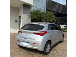 HYUNDAI - HB20 - 2013/2013 - Prata - Sob Consulta