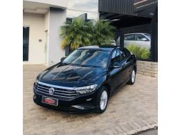 VOLKSWAGEN - JETTA - 2018/2019 - Preta - Sob Consulta