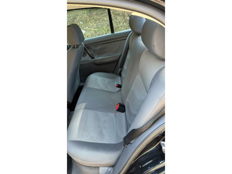 VOLKSWAGEN - POLO SEDAN - 2009/2009 - Preta - Sob Consulta