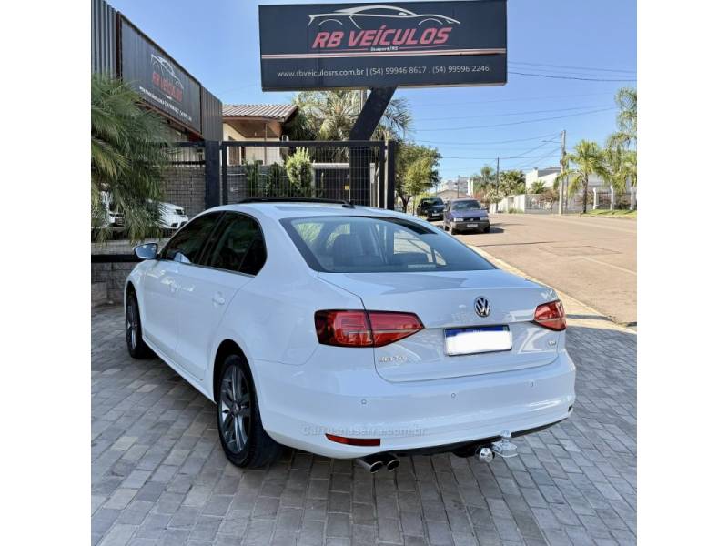 VOLKSWAGEN - JETTA - 2015/2015 - Branca - Sob Consulta