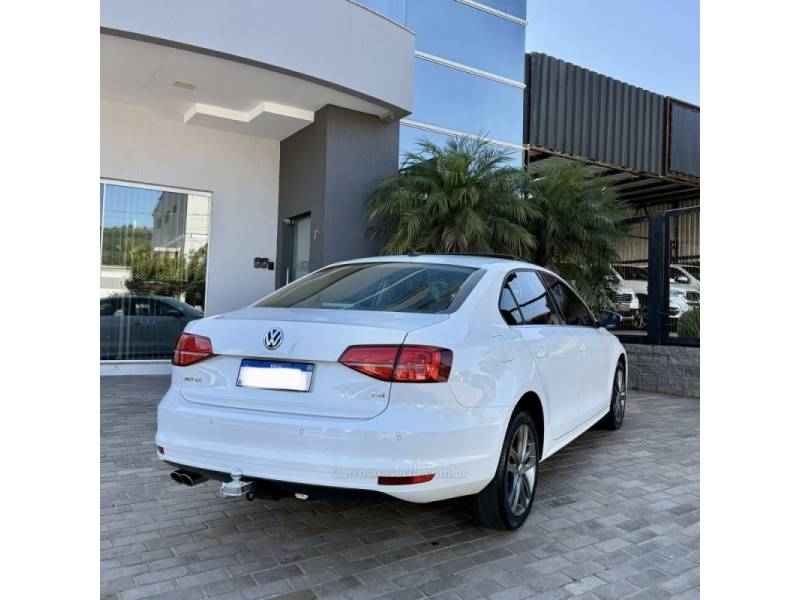 VOLKSWAGEN - JETTA - 2015/2015 - Branca - Sob Consulta