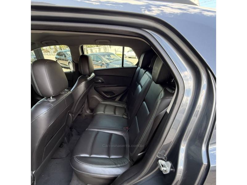 CHEVROLET - TRACKER - 2015/2015 - Cinza - Sob Consulta