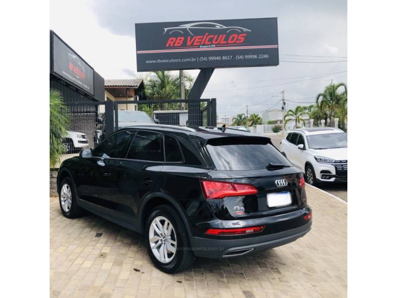 AUDI - Q5 - 2019/2019 - Preta - Sob Consulta