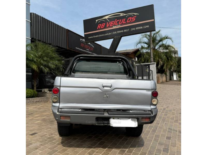 MITSUBISHI - L200 OUTDOOR - 2008/2008 - Prata - Sob Consulta