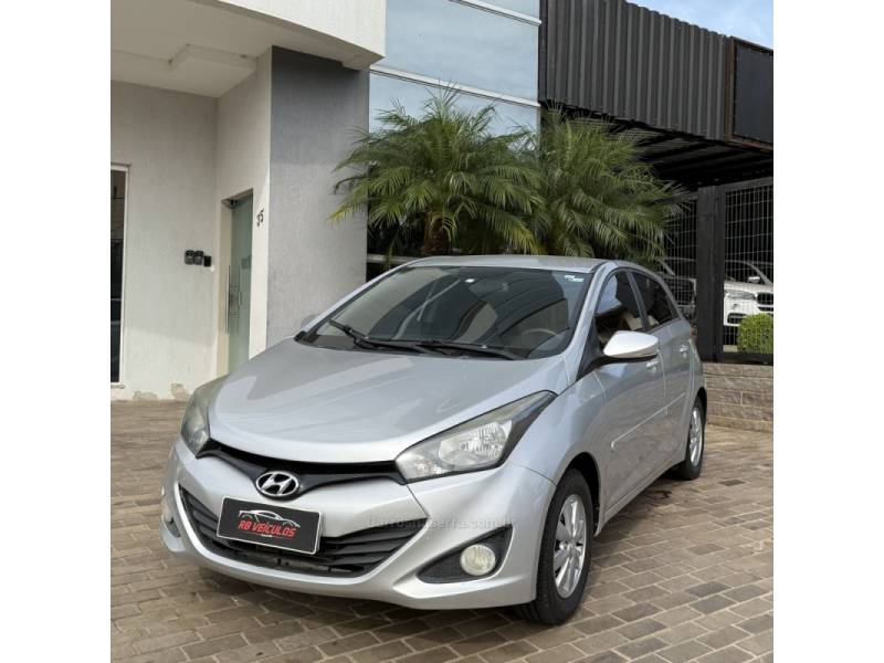 HYUNDAI - HB20 - 2013/2013 - Prata - Sob Consulta