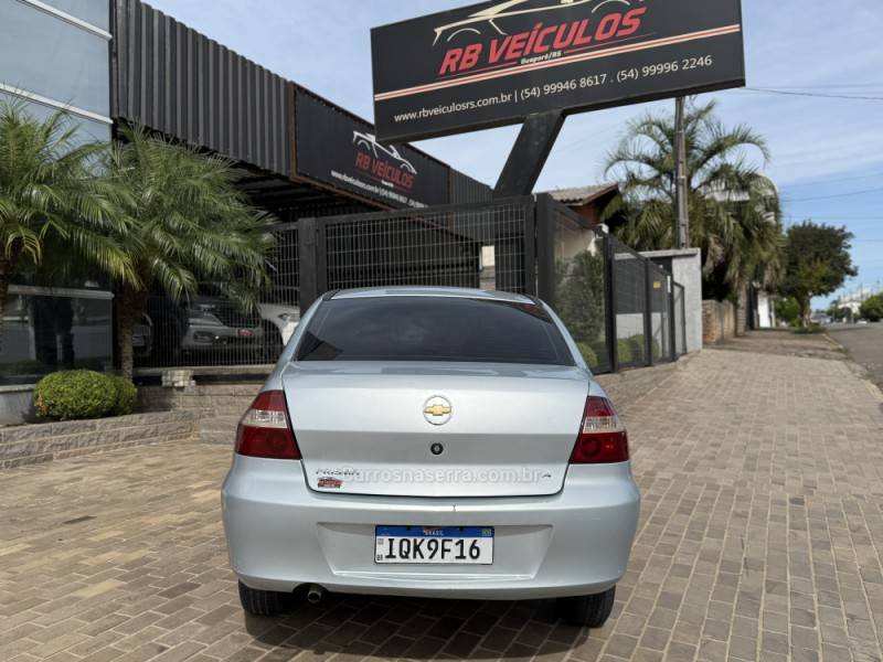 CHEVROLET - PRISMA - 2010/2010 - Prata - Sob Consulta