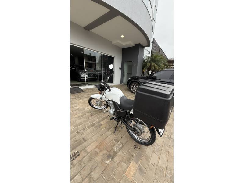 HONDA - CG 125 - 2013/2013 - Branca - Sob Consulta
