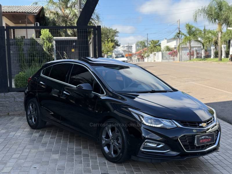 CHEVROLET - CRUZE - 2018/2019 - Preta - Sob Consulta